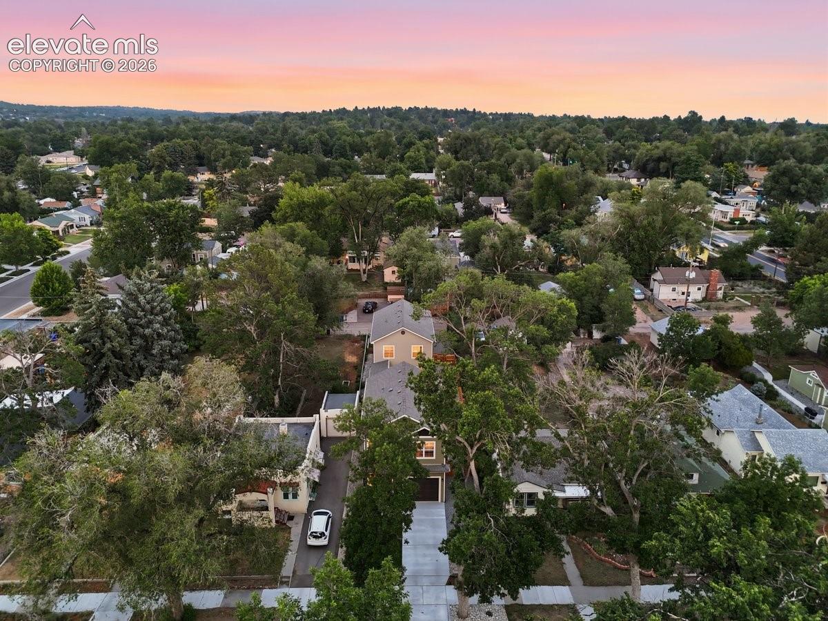 1217 Custer Avenue