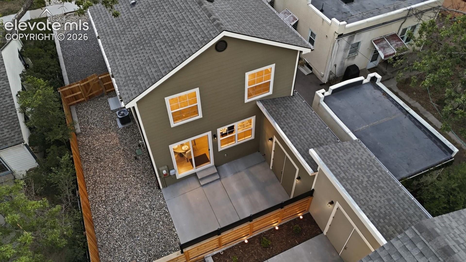 1217 Custer Avenue