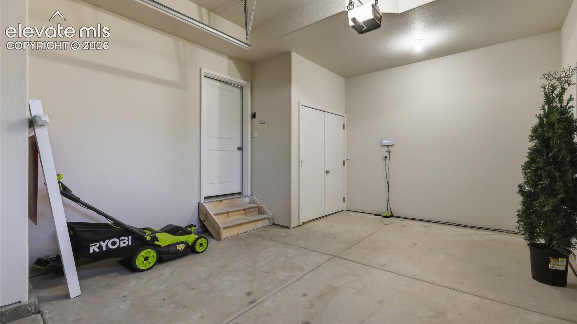 1217 Custer Avenue