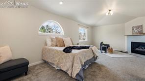 5560 Saddle Rock Road