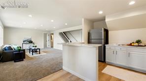 5560 Saddle Rock Road