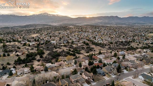 5560 Saddle Rock Road