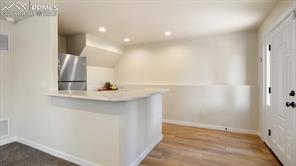 5560 Saddle Rock Road