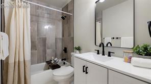 5560 Saddle Rock Road