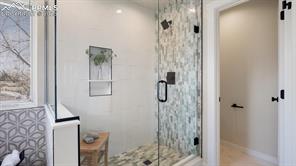 5560 Saddle Rock Road