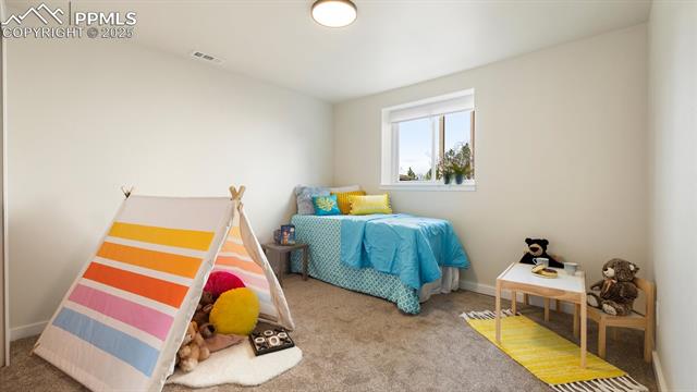 5560 Saddle Rock Road