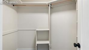 5560 Saddle Rock Road