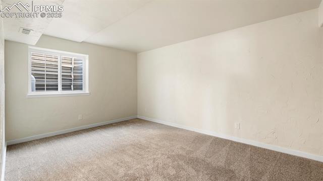 5560 Saddle Rock Road