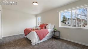 5560 Saddle Rock Road