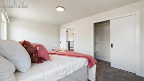 5560 Saddle Rock Road