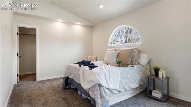 5560 Saddle Rock Road