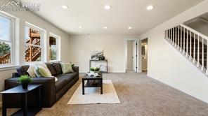 5560 Saddle Rock Road