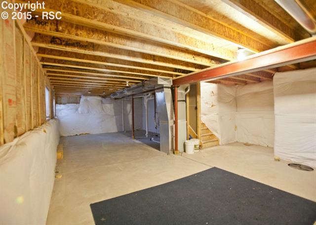 4852 Saddle Ridge Drive