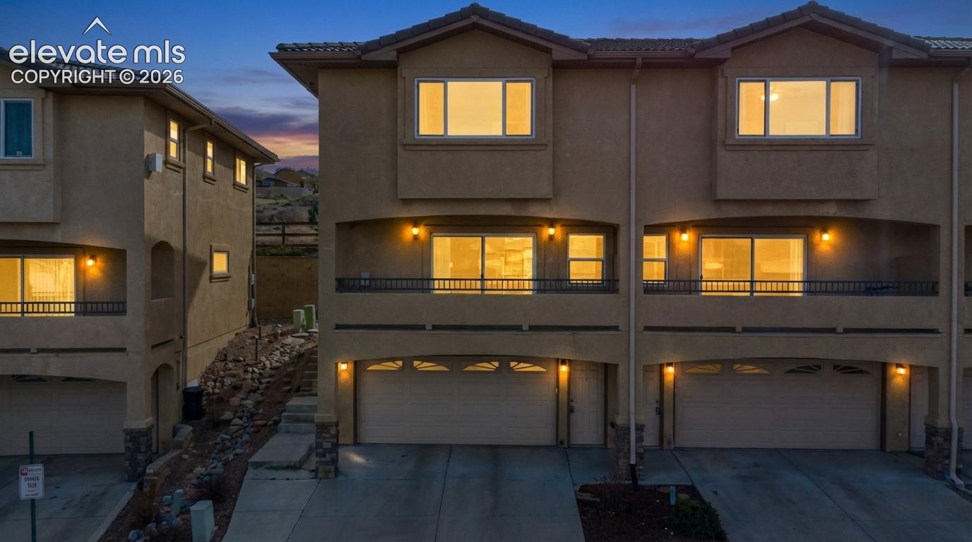 4367 Susie View