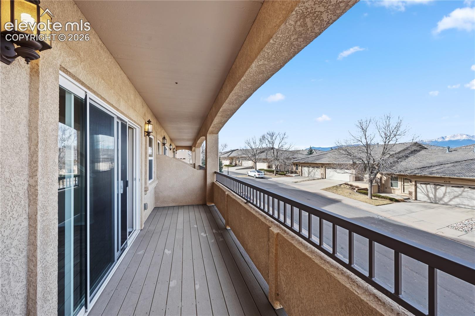 4367 Susie View