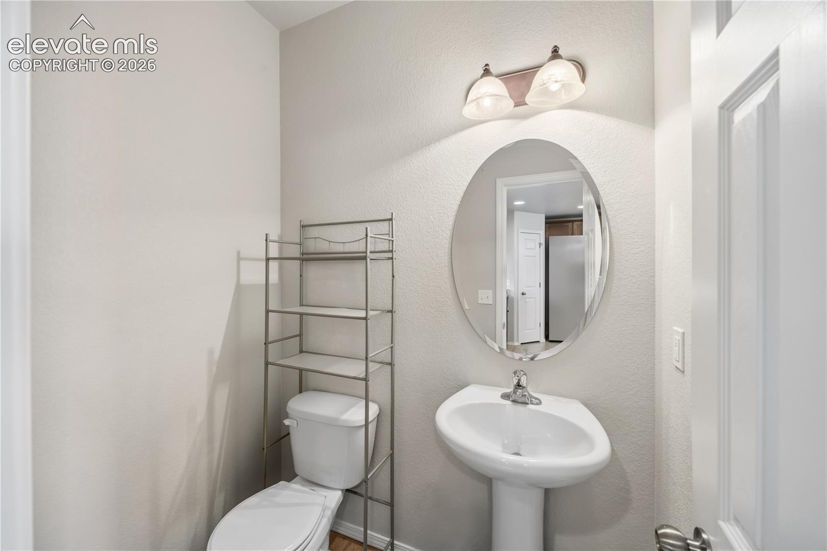 4367 Susie View