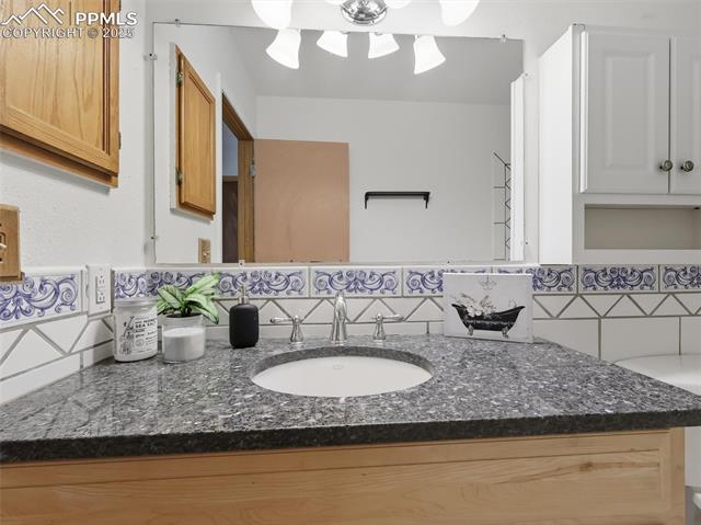 2706 N Chestnut Street