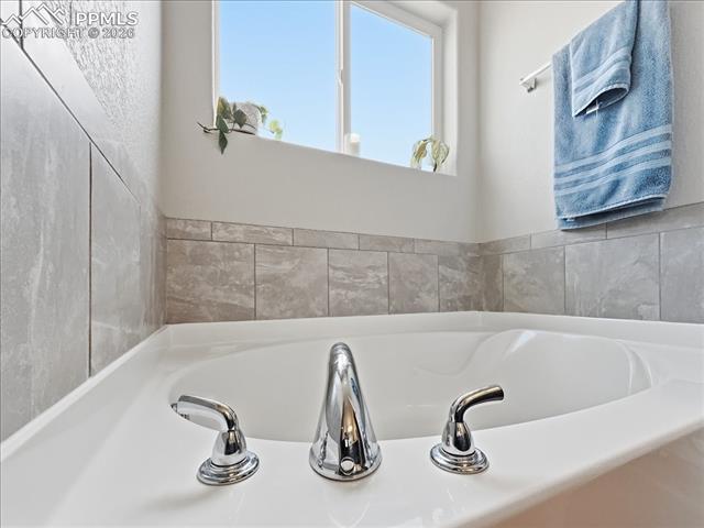 4622 Amazonite Drive