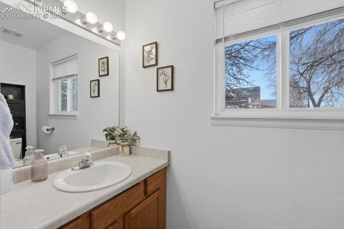 357 W Spaulding Avenue 357-359