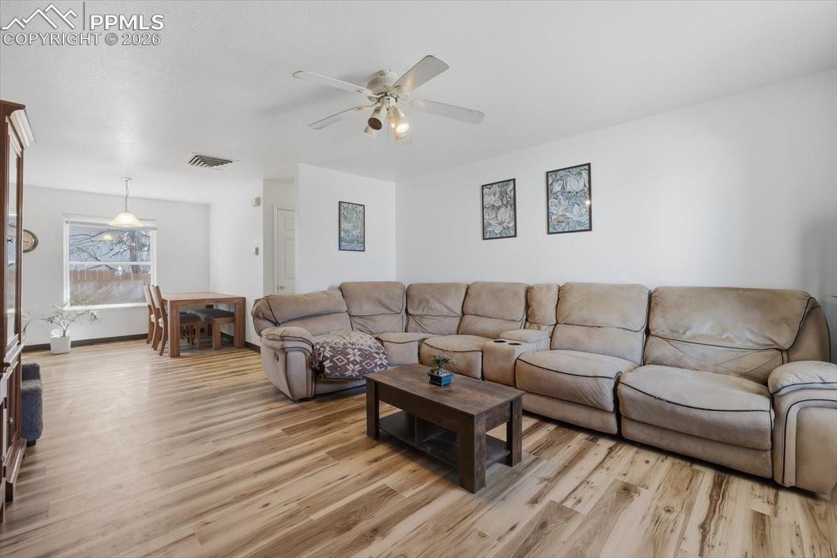 357 W Spaulding Avenue 357-359