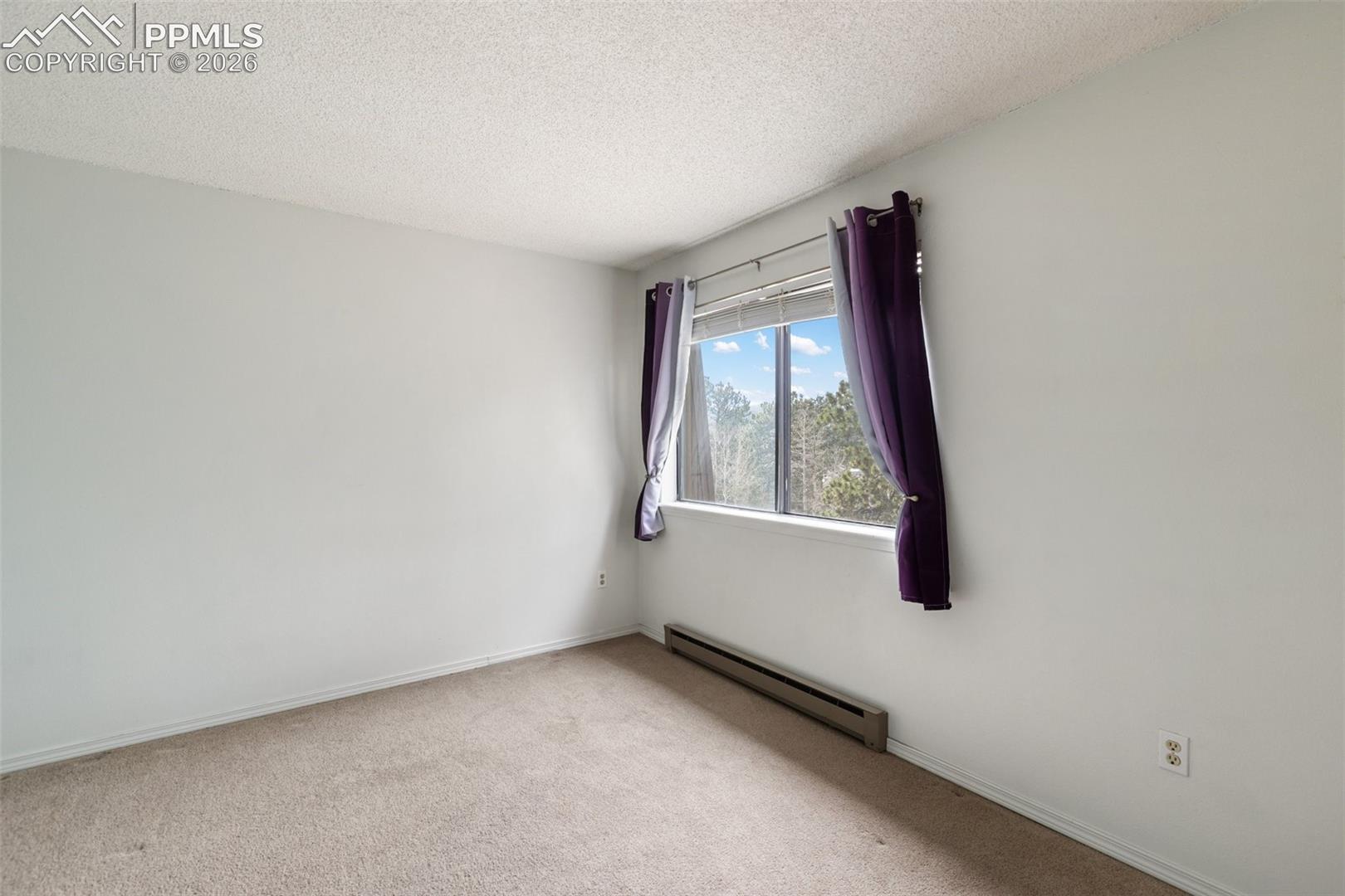 560 Manor Court Unit: C