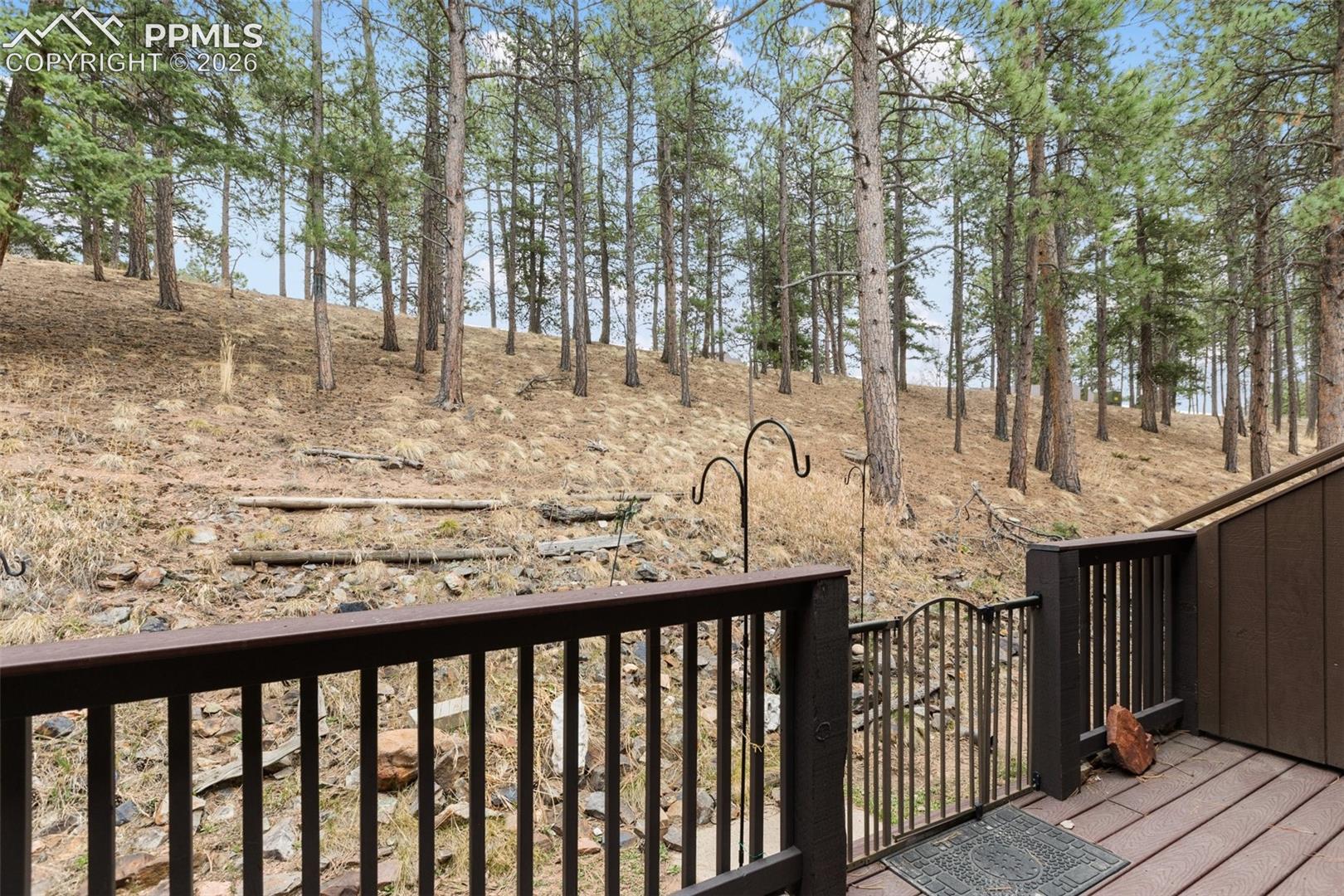 560 Manor Court Unit: C