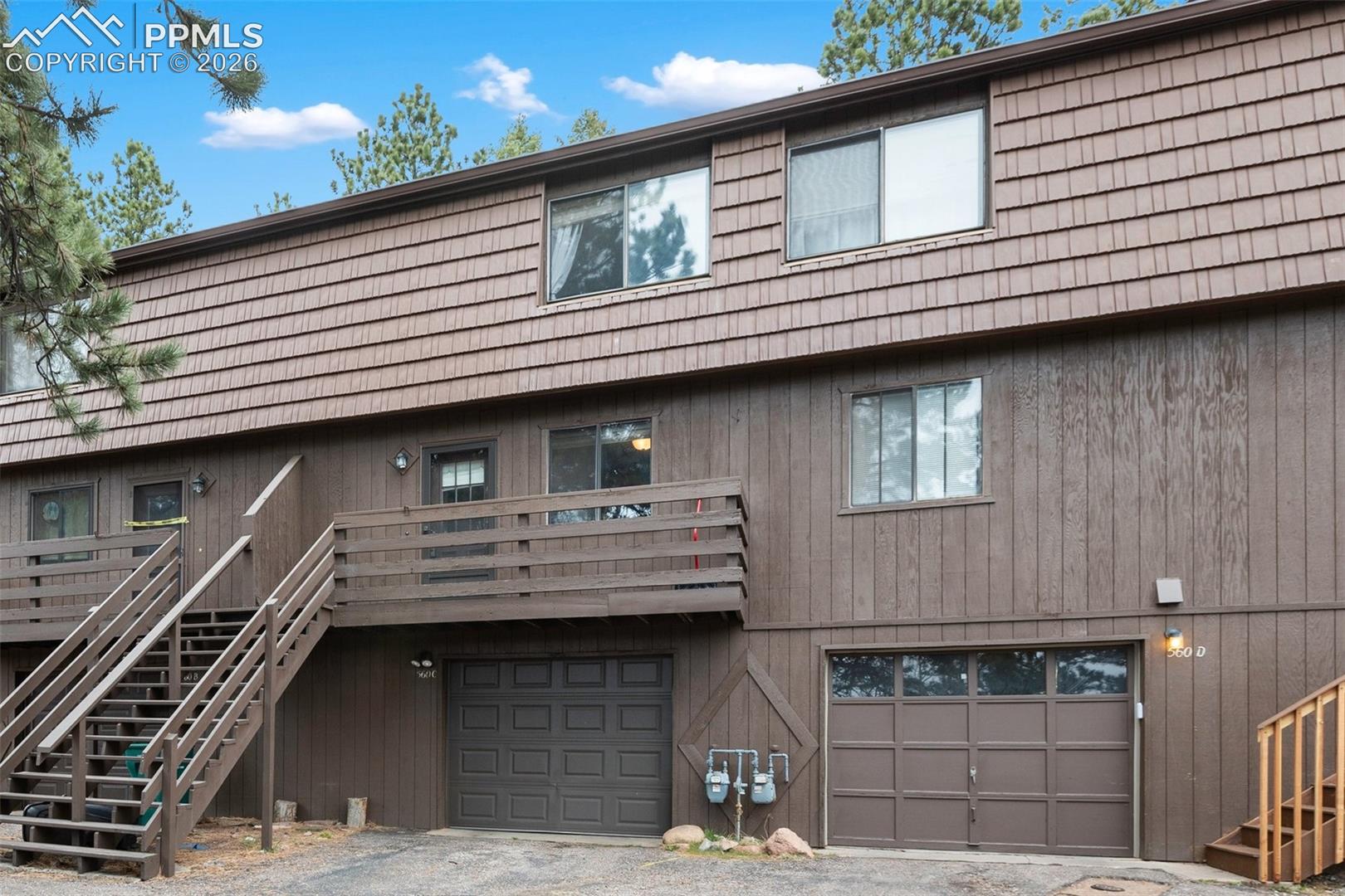 560 Manor Court Unit: C