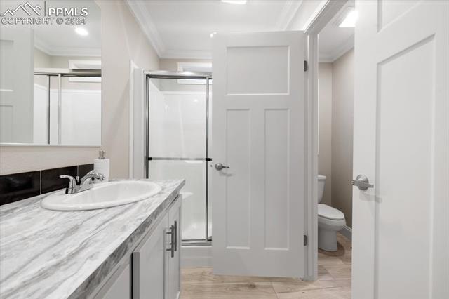 503 E Fredonia Drive