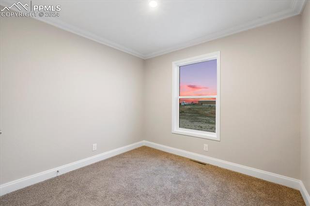 503 E Fredonia Drive