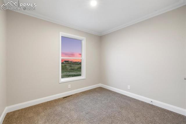 503 E Fredonia Drive