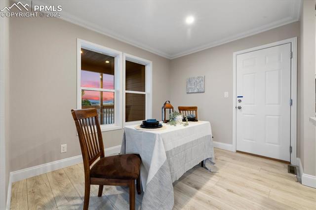 503 E Fredonia Drive