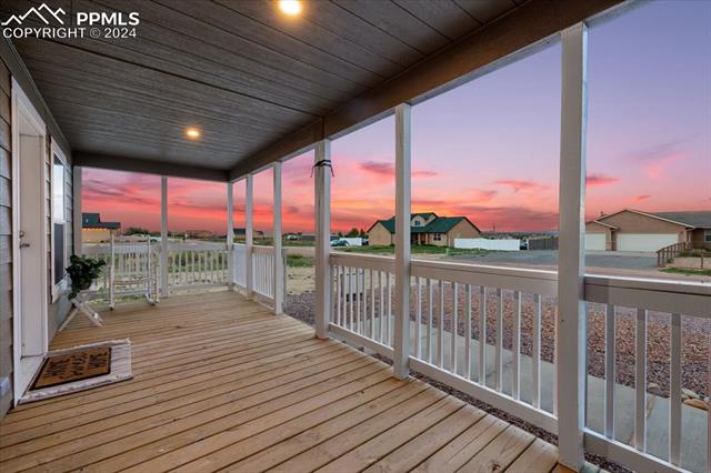 503 E Fredonia Drive