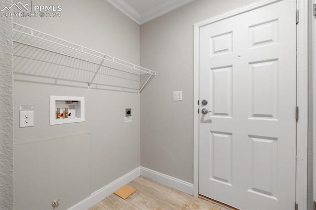 503 E Fredonia Drive