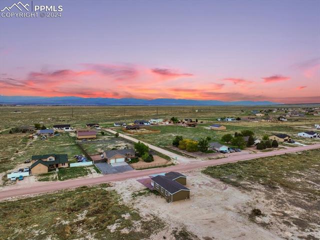 503 E Fredonia Drive