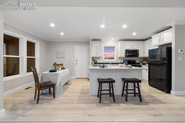 503 E Fredonia Drive