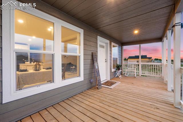 503 E Fredonia Drive