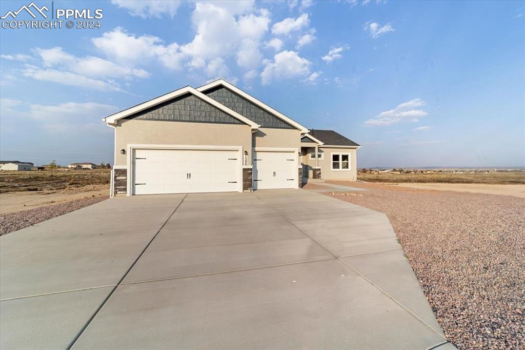 1506 N Bowen Drive