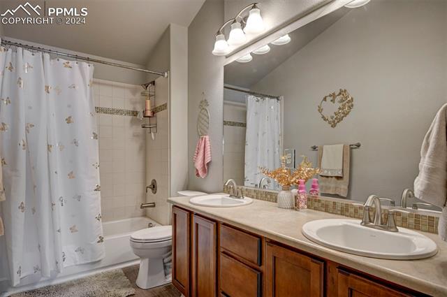 5441 Barnstormers Avenue