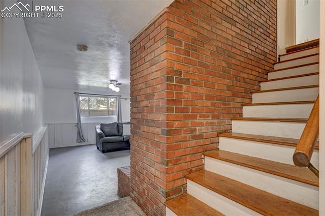 4665 Fox Road