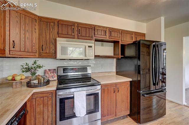 4665 Fox Road