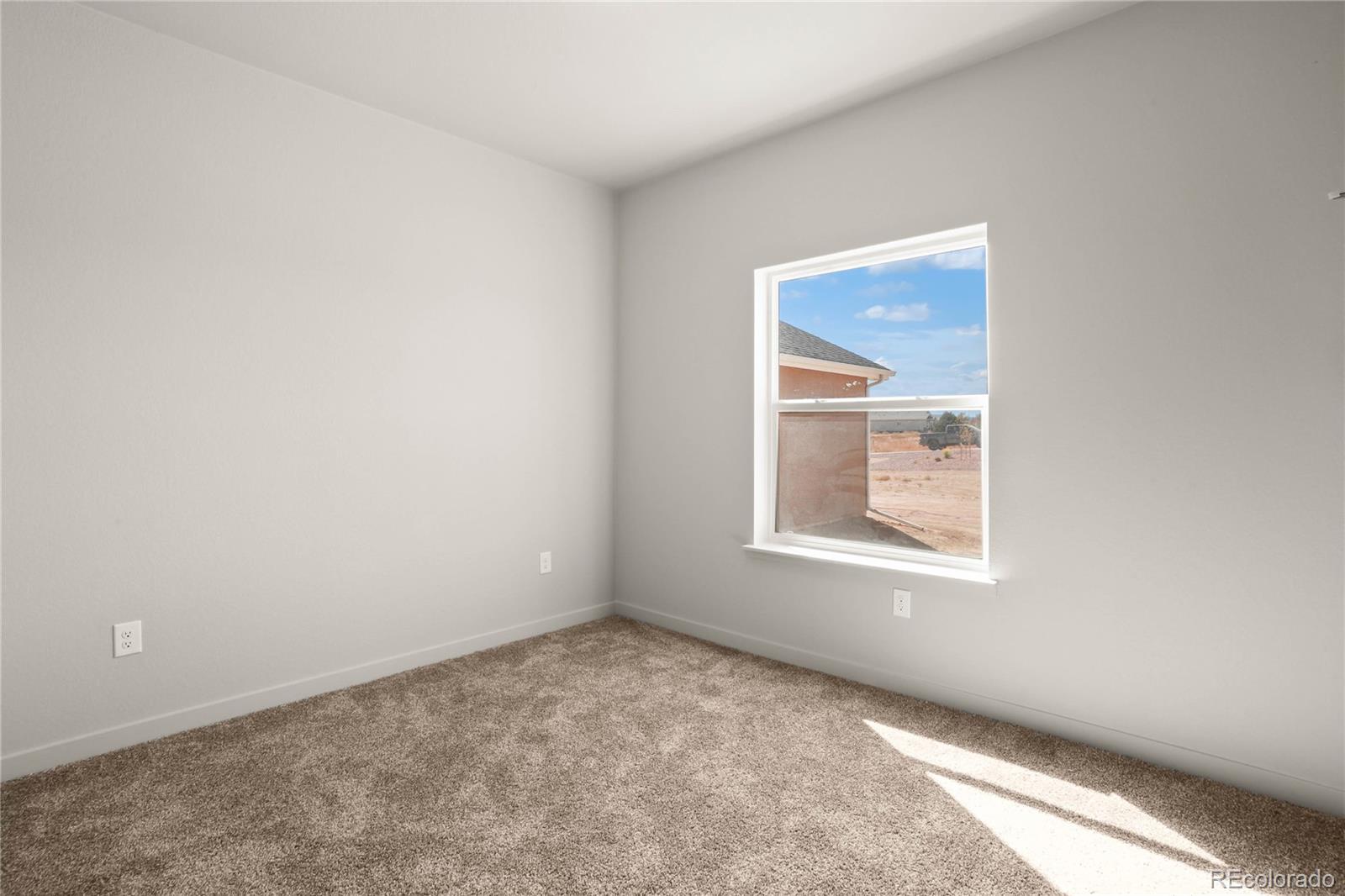 1437 N Chuckwagon Lane