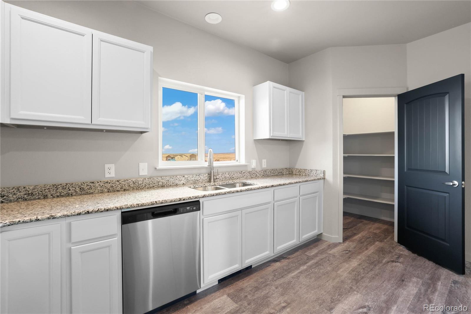 1437 N Chuckwagon Lane