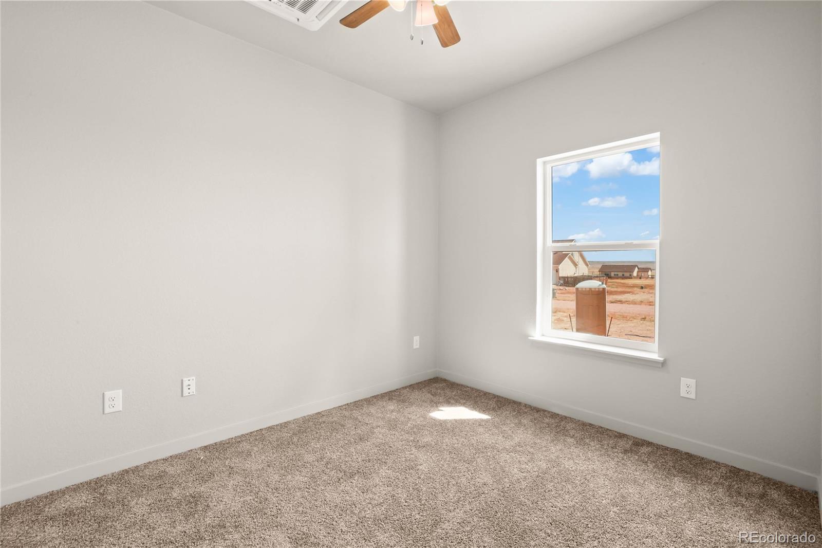 1437 N Chuckwagon Lane