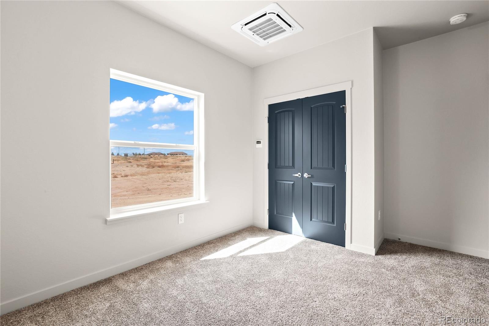 1437 N Chuckwagon Lane