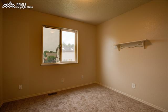 863 S Candlestar Loop