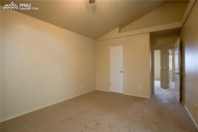 863 S Candlestar Loop