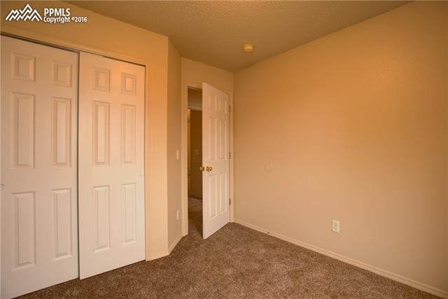 863 S Candlestar Loop