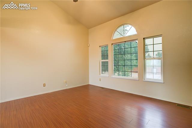 863 S Candlestar Loop