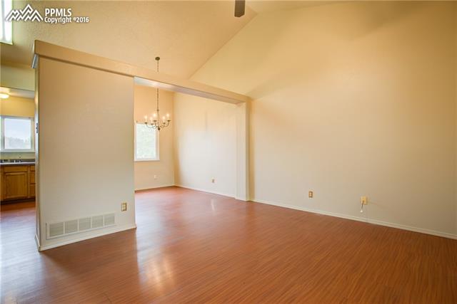 863 S Candlestar Loop