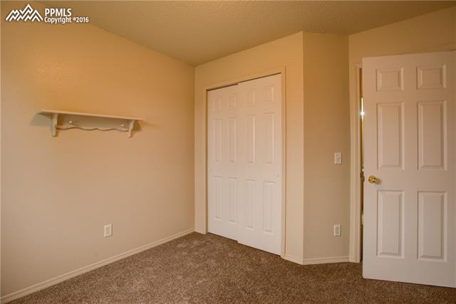 863 S Candlestar Loop